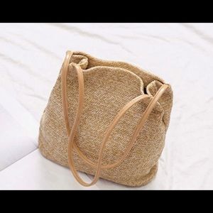 Straw Handbag / Woven Beach Bag